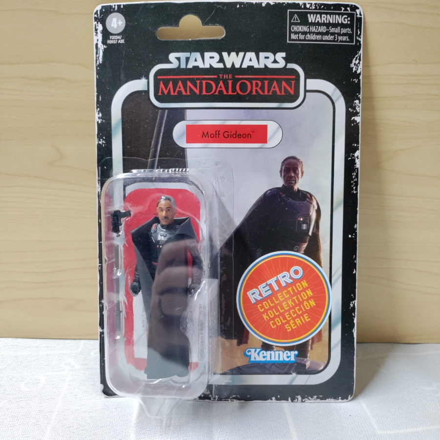 Star Wars The Retro Collection – Mandalorian Moff Gideon 3 3/4-Inch Scale Action