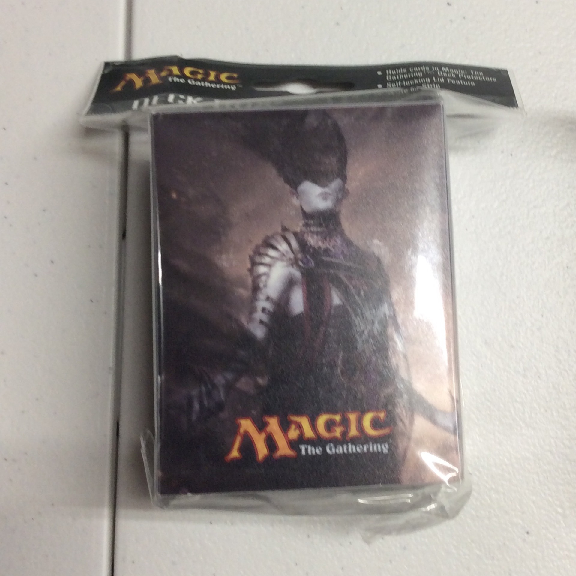 UPro 100+ Deck Box Ashiok