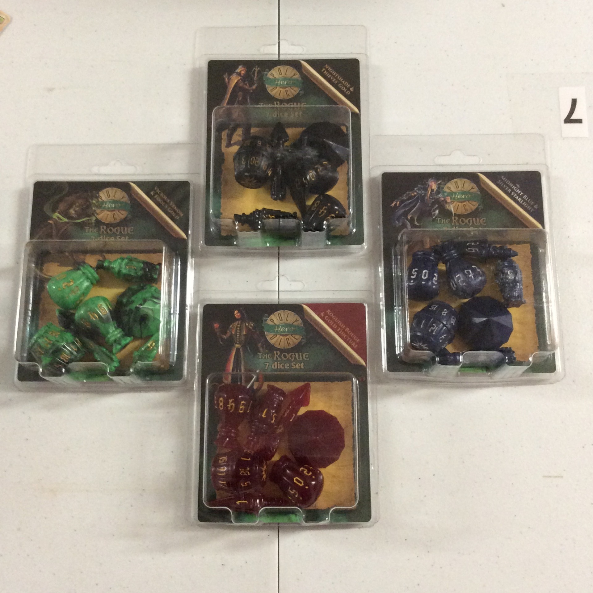 Poly Hero Dice The Rogue 7-die set